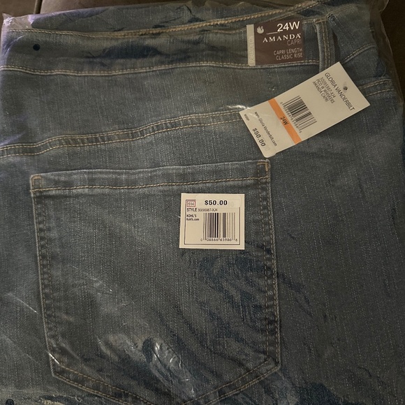 Gloria Vanderbilt Women's Amanda Capri Jean Plus Size - Mendocino Ticking Stripe, Size 24 Plus